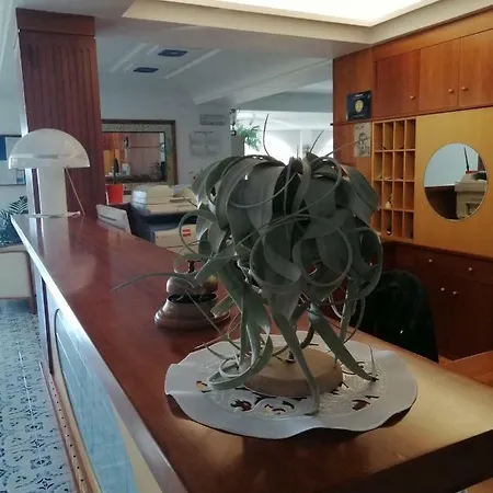 La Primavera Otel 3*