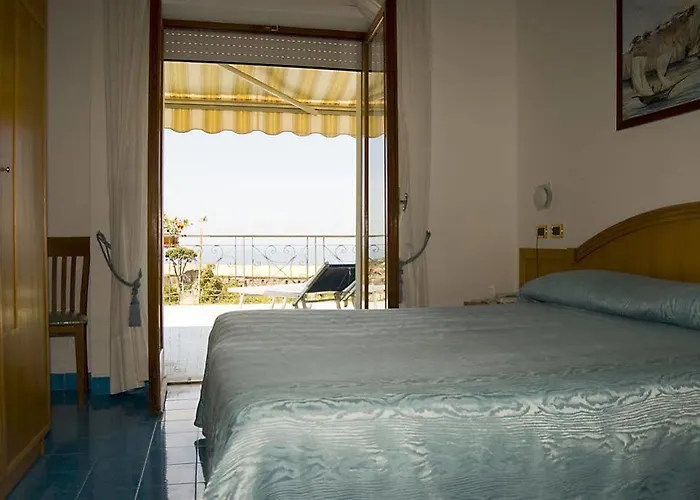 La Primavera Hotel 3*