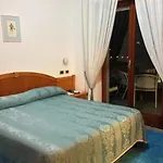 La Primavera Hotel 3*