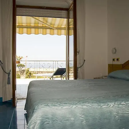 La Primavera Hotel 3*