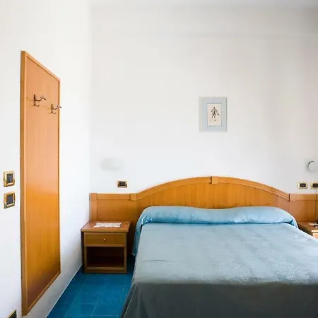 La Primavera Hotel